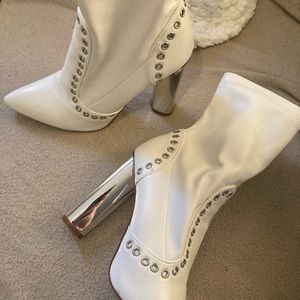 Size 7 Wild Diva white boots with mirrored heel